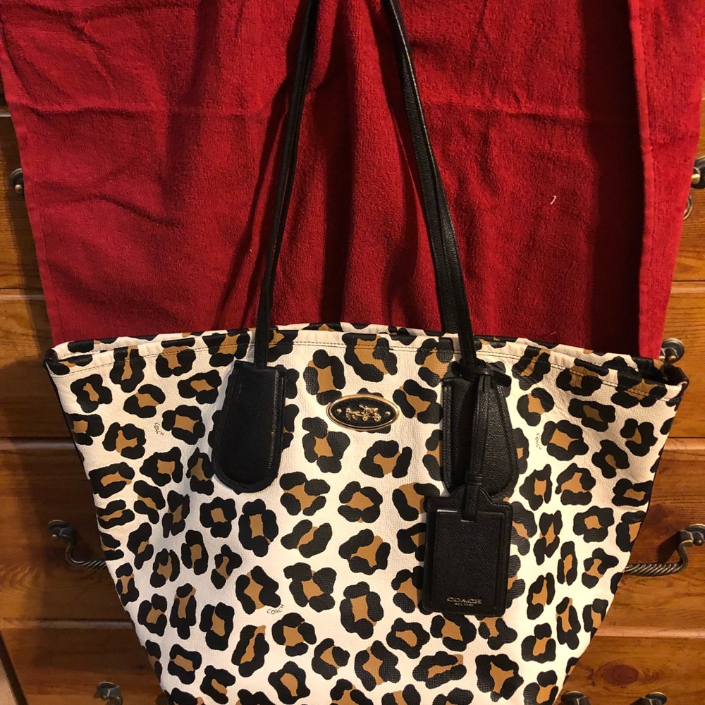 Leopard xtra large Coach bucket purse